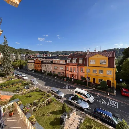 Apartament Jurincom Na Vyhlidce Karlowe Wary