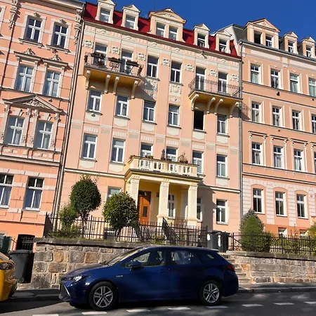 Apartament Jurincom Na Vyhlidce Karlowe Wary
